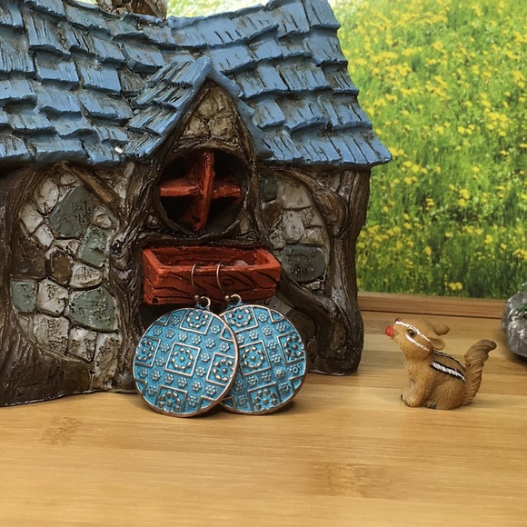 Patina Round Earrings - Picture 5 of 9